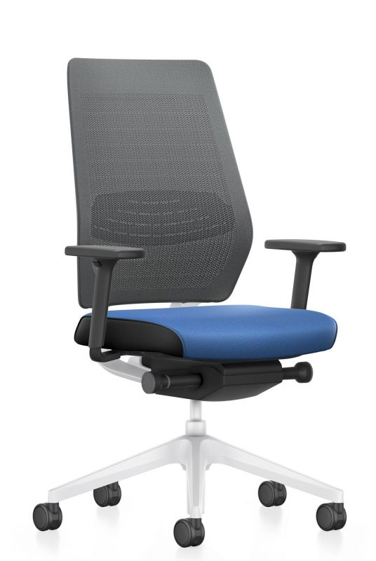 JOYCE IS3 Bürostuhl: Drehstuhl mit blauem Sitz, grauem Netzrücken und weißen Füßen. Ergonomischer Arbeitsstuhl.